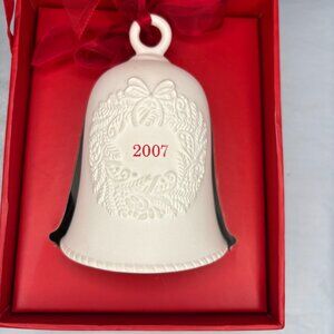 HALLMARK 2007 Porcelain Bell Christmas Holiday Ornament Ribbon w/Box Wreath